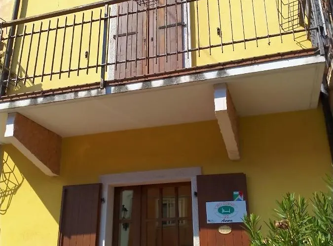 Aurora Cavaion Veronese