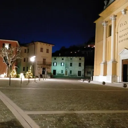 Aurora Panzió Cavaion Veronese