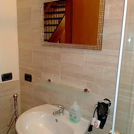 Aurora Bed and Breakfast 3*